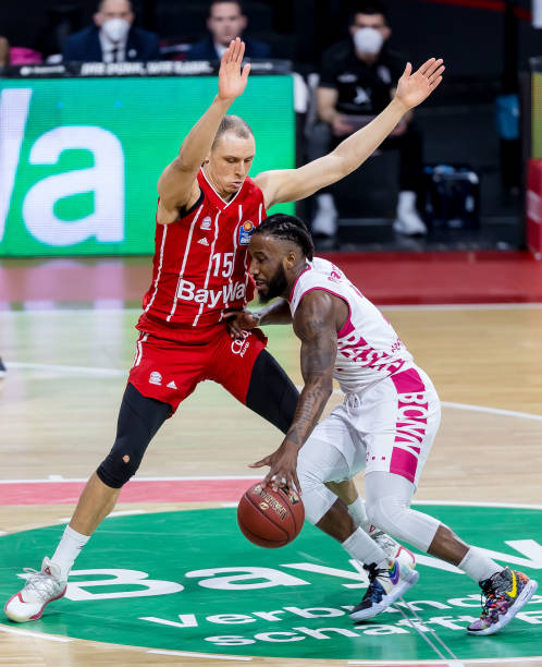 一个名字代 一个名字代