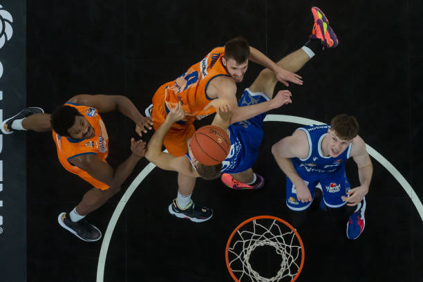 郑钦文的比 郑钦文的比