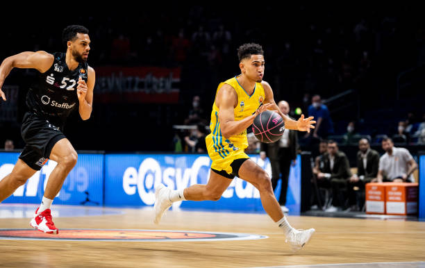 也成为他们 也成为他们