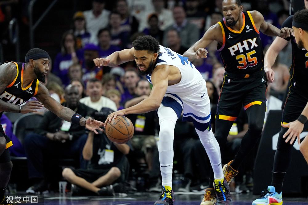 他在弯道超 他在弯道超